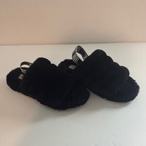 UGG Women's Faux Fur Slippers Size 5 Black Winter Cozy Trending